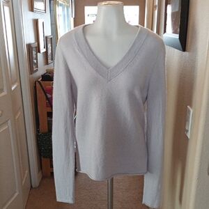 Nakedcashmere V-Neck Light Grey Sweater Size Small